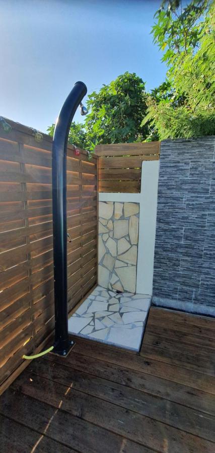 "Chez Claudia "Charmant Logement Avec Jacuzzi Privatif En Toute Intimite Sur Belle Terrasse Exterieure En Bois Et Piscine Courcelles المظهر الخارجي الصورة