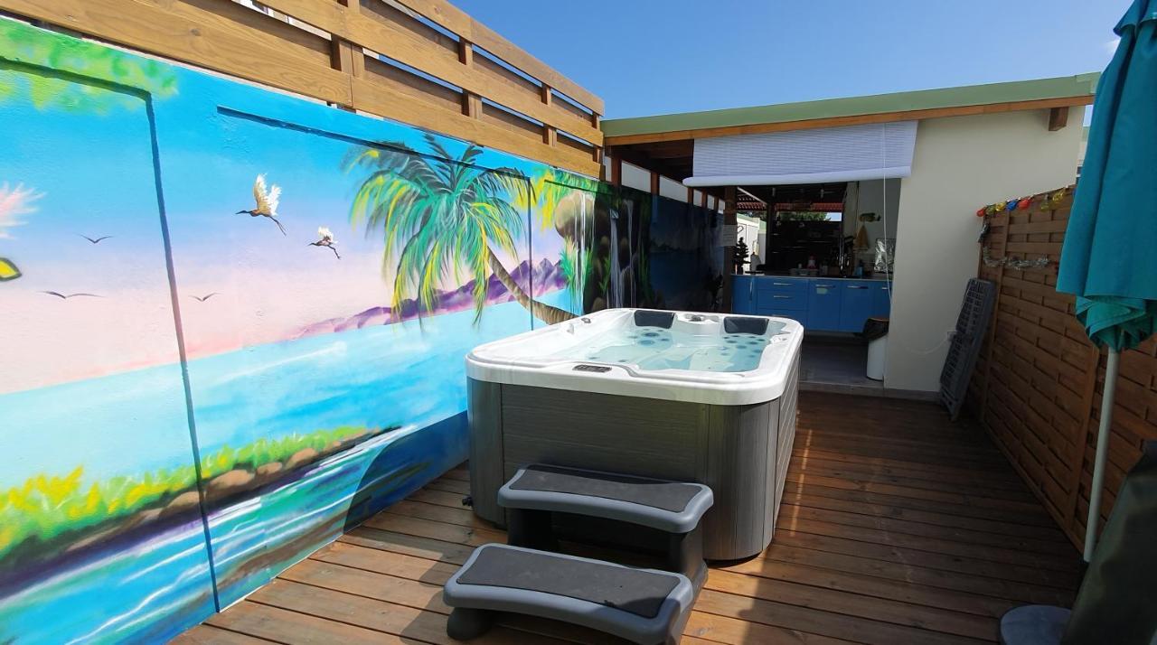 "Chez Claudia "Charmant Logement Avec Jacuzzi Privatif En Toute Intimite Sur Belle Terrasse Exterieure En Bois Et Piscine Courcelles المظهر الخارجي الصورة