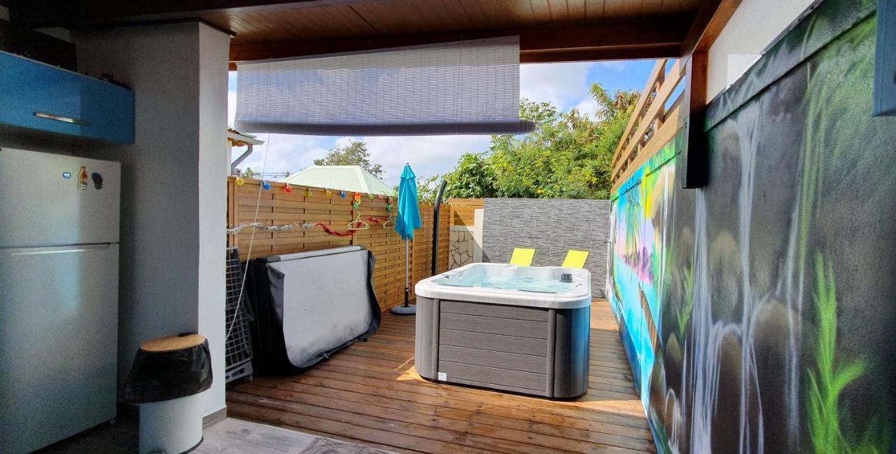 "Chez Claudia "Charmant Logement Avec Jacuzzi Privatif En Toute Intimite Sur Belle Terrasse Exterieure En Bois Et Piscine Courcelles المظهر الخارجي الصورة