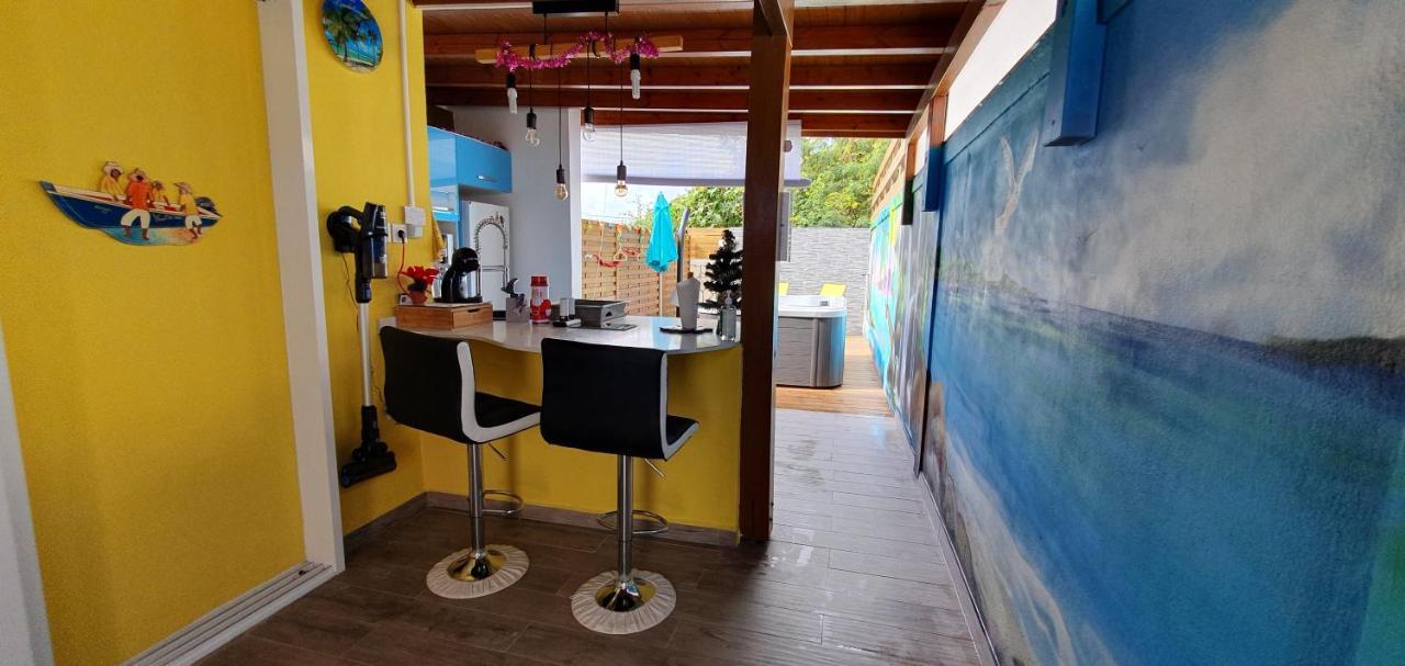 "Chez Claudia "Charmant Logement Avec Jacuzzi Privatif En Toute Intimite Sur Belle Terrasse Exterieure En Bois Et Piscine Courcelles المظهر الخارجي الصورة
