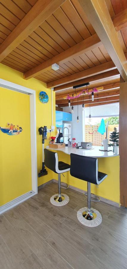"Chez Claudia "Charmant Logement Avec Jacuzzi Privatif En Toute Intimite Sur Belle Terrasse Exterieure En Bois Et Piscine Courcelles المظهر الخارجي الصورة